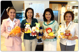 Donate toys to children patients who recover in ICU, Queen Sirikit National Institute of Child Health